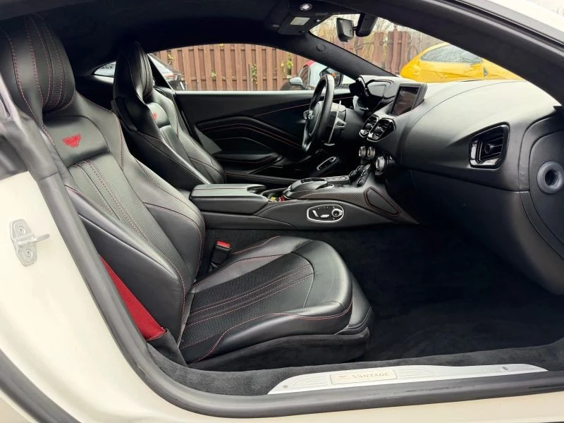 2019 Aston Martin V8 Vantage (2019+) - Image 12 of 12
