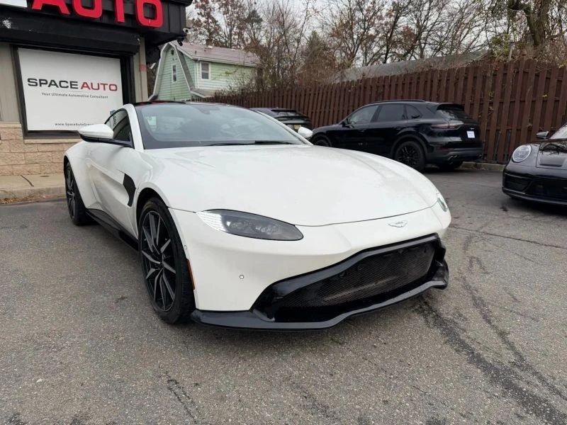 2019 Aston Martin V8 Vantage (2019+) - Image 4 of 12