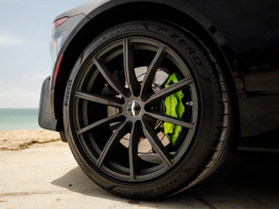 2019 Aston Martin V8 Vantage (2019+) - Image 10 of 11