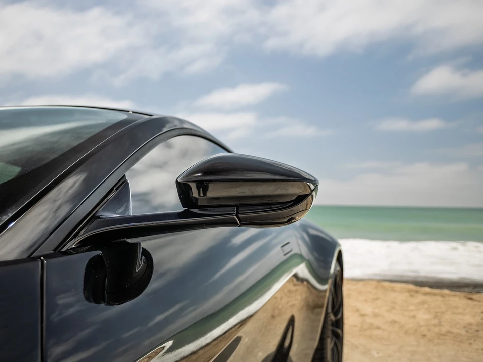 2019 Aston Martin V8 Vantage (2019+) - Image 4 of 11