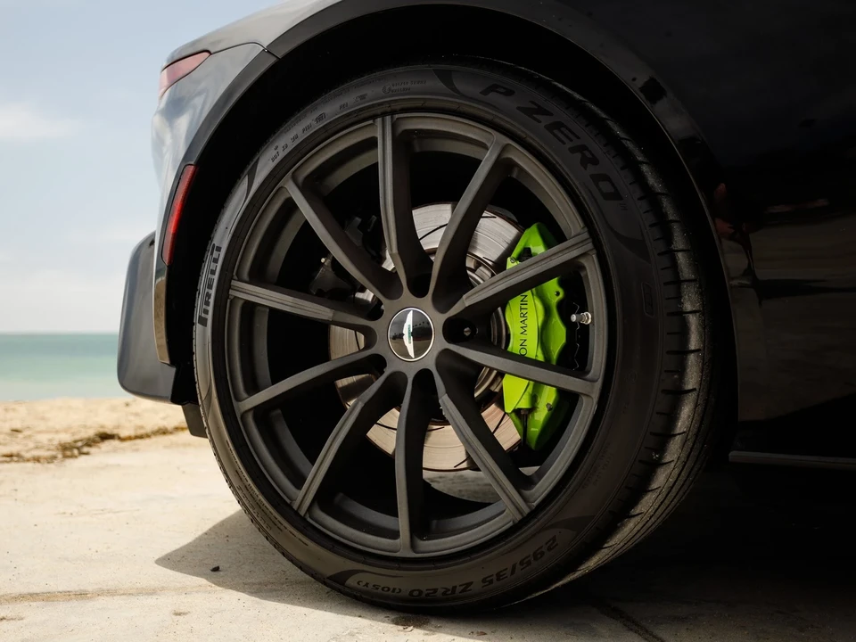 2019 Aston Martin V8 Vantage (2019+) - Image 10 of 11