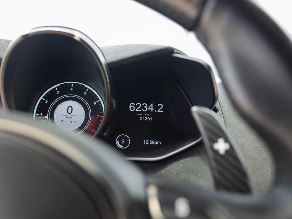 2019 Aston Martin V8 Vantage (2019+) - Image 6 of 11