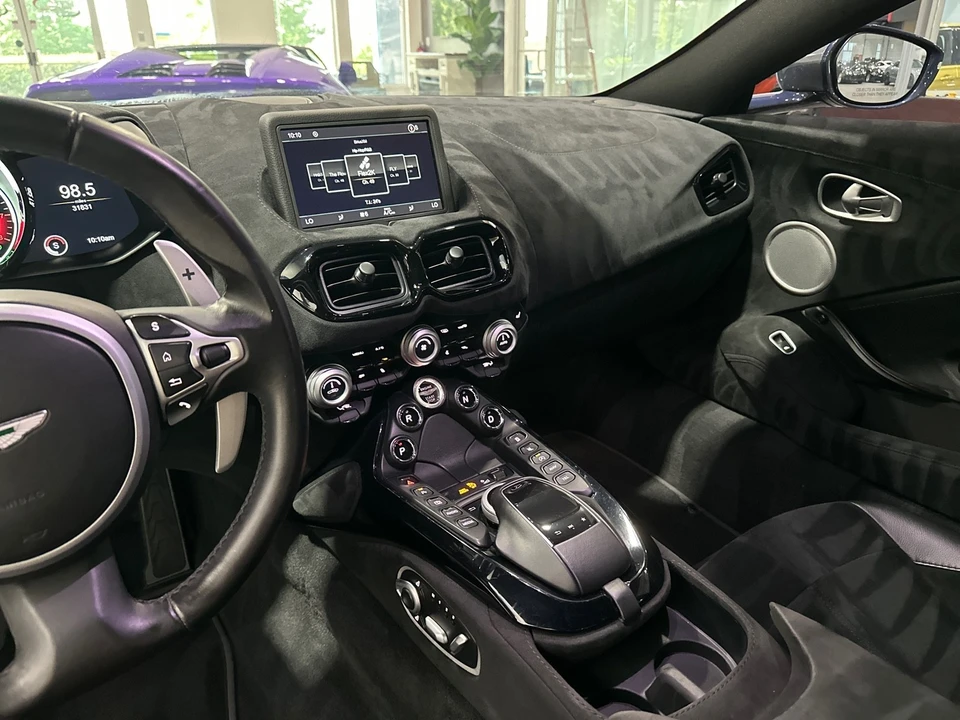 2019 Aston Martin V8 Vantage (2019+) - Image 30 of 31