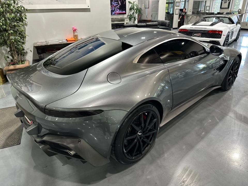2019 Aston Martin V8 Vantage (2019+) - Image 2 of 31