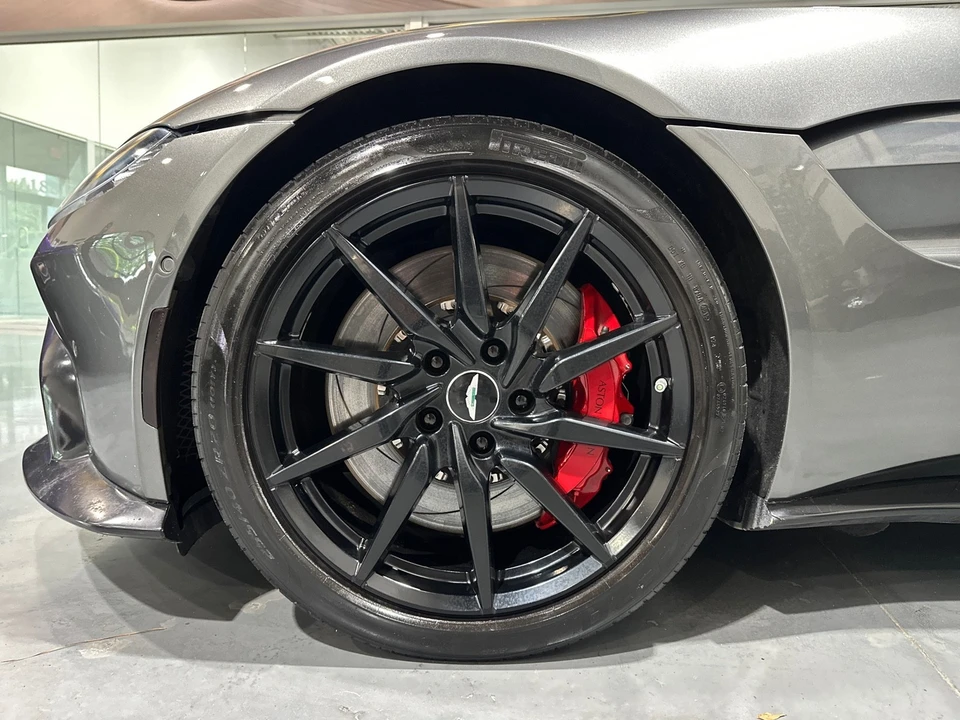 2019 Aston Martin V8 Vantage (2019+) - Image 8 of 31