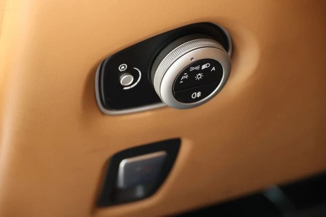 2019 Aston Martin V8 Vantage (2019+) - Image 23 of 31