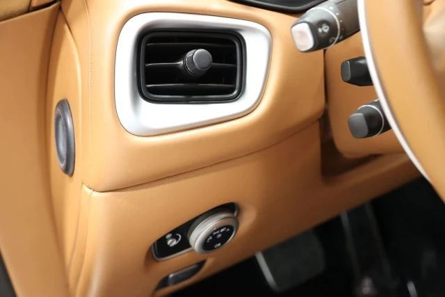 2019 Aston Martin V8 Vantage (2019+) - Image 21 of 31