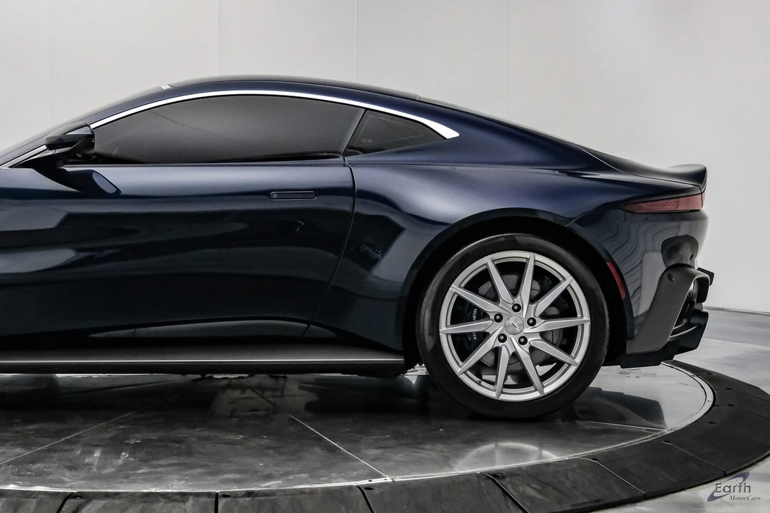 2019 Aston Martin V8 Vantage (2019+) - Image 9 of 31