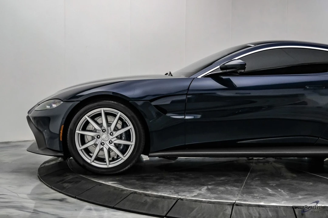 2019 Aston Martin V8 Vantage (2019+) - Image 8 of 31