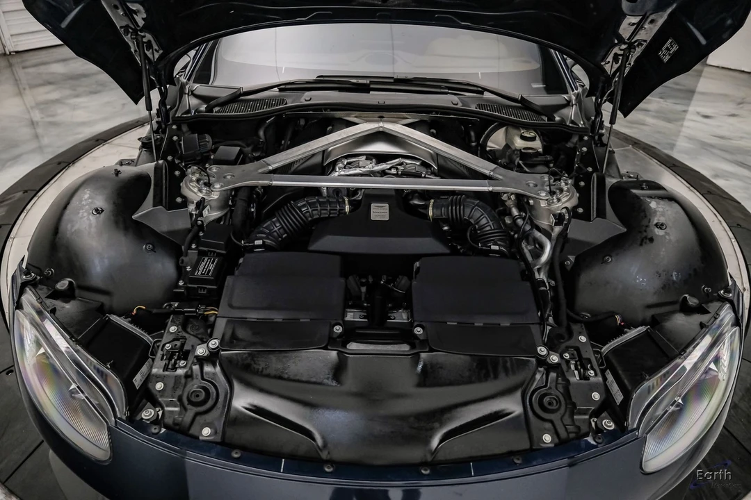 2019 Aston Martin V8 Vantage (2019+) - Image 3 of 31
