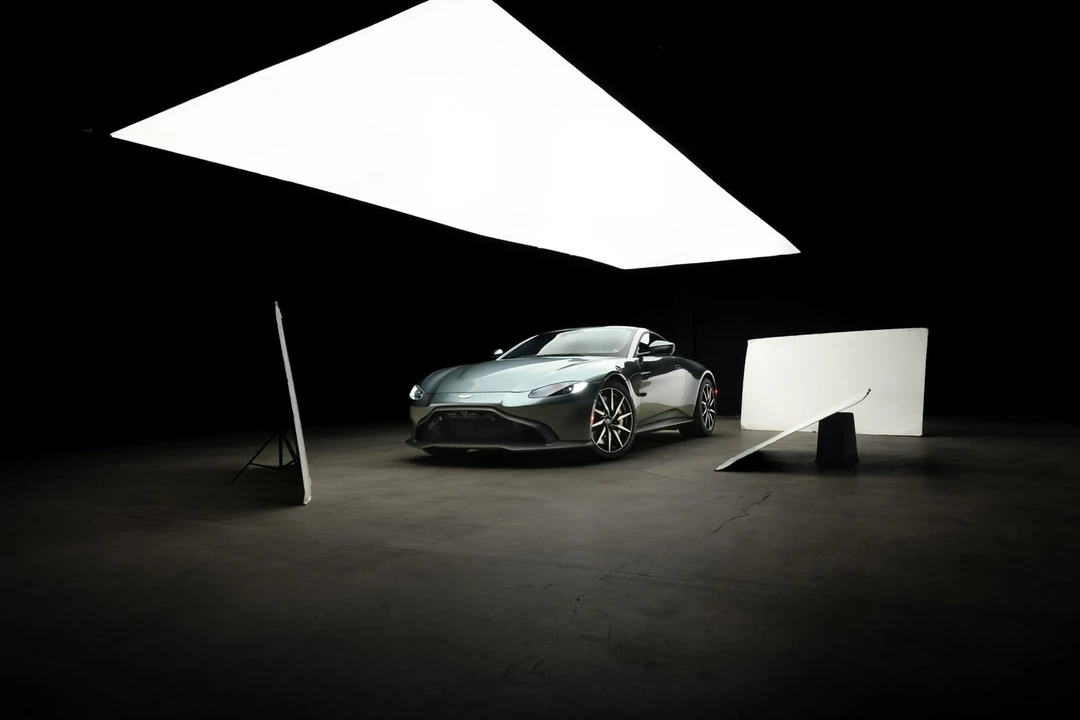 2019 Aston Martin V8 Vantage (2019+) - Image 4 of 31