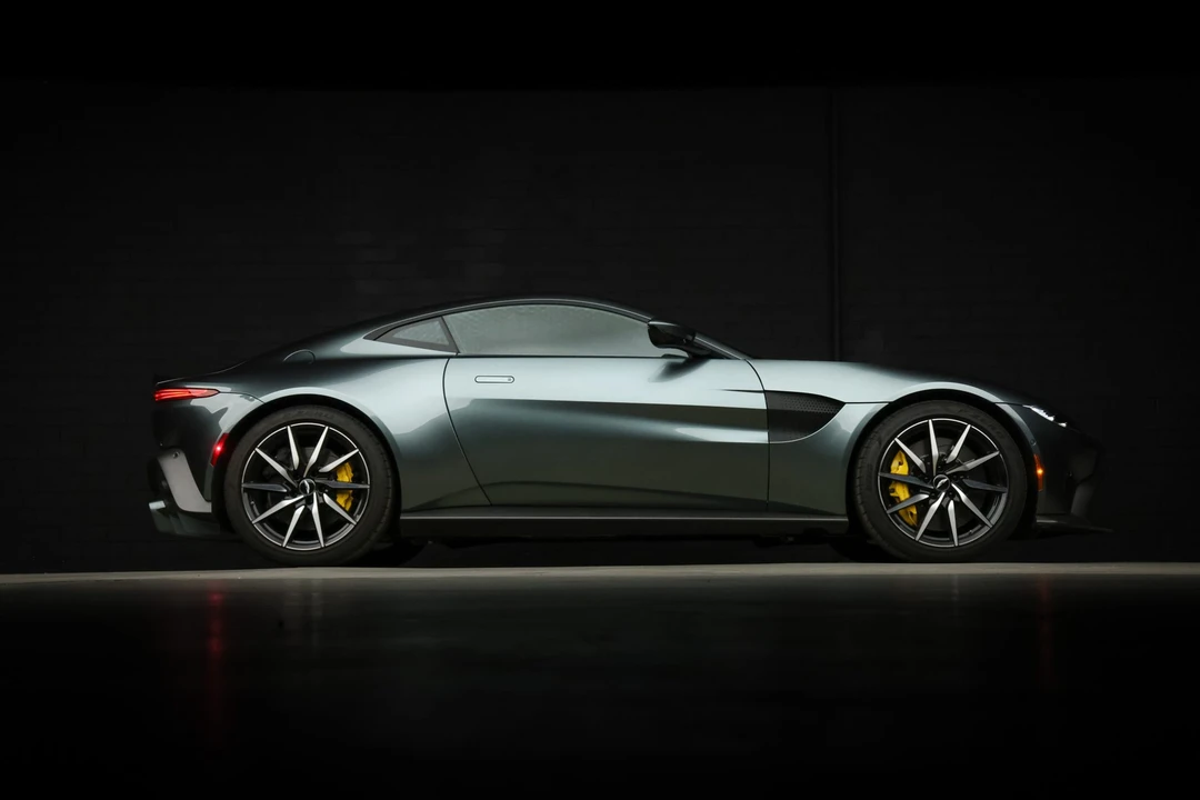 2019 Aston Martin V8 Vantage (2019+) - Image 9 of 31