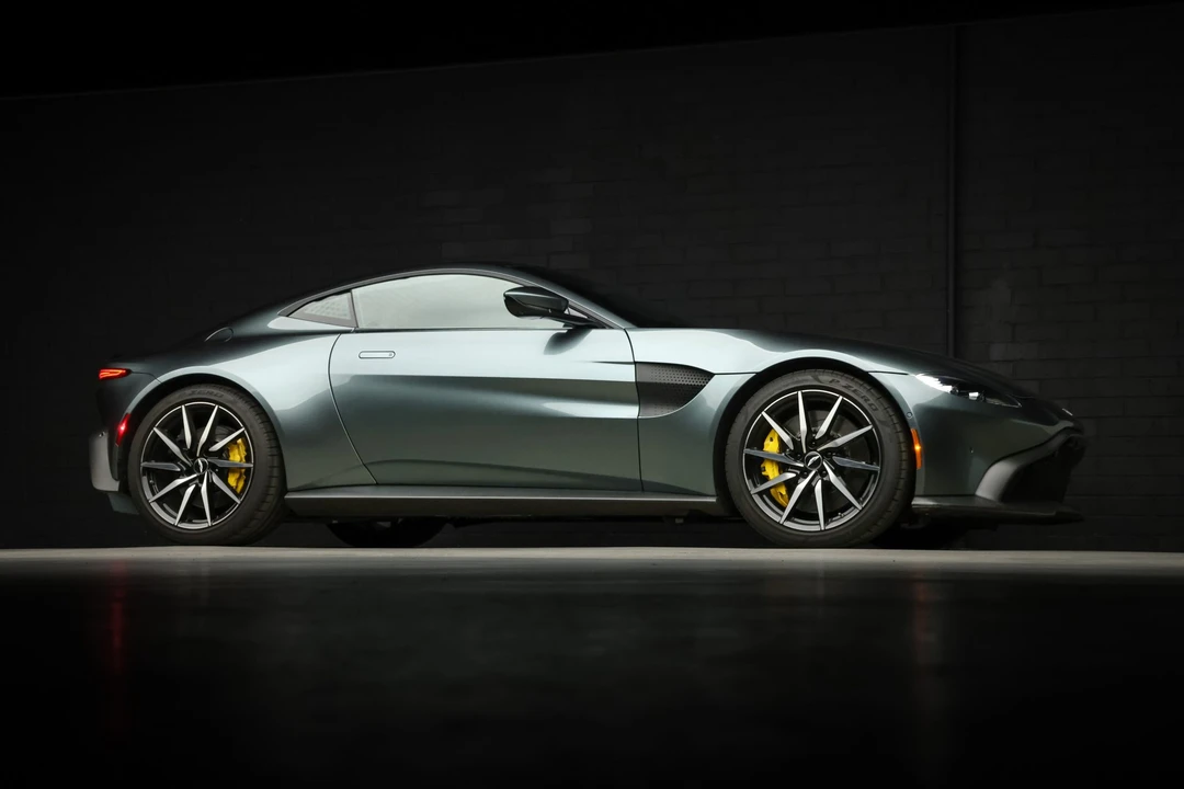 2019 Aston Martin V8 Vantage (2019+) - Image 10 of 31