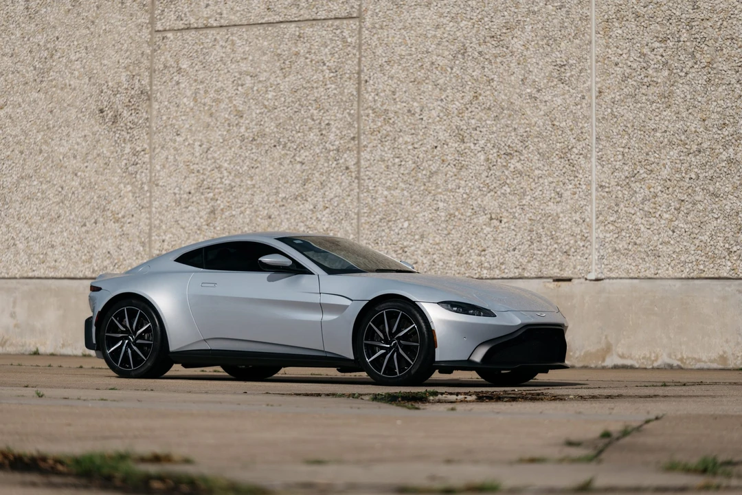 2019 Aston Martin V8 Vantage (2019+) - Image 25 of 31