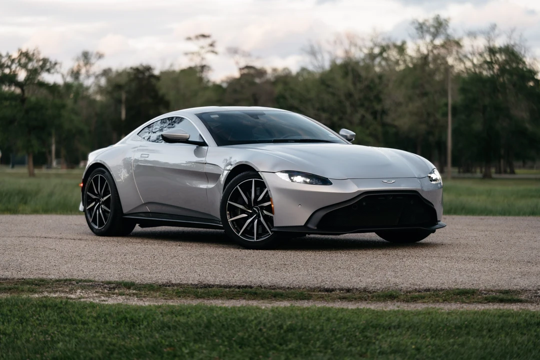 2019 Aston Martin V8 Vantage (2019+) - Image 13 of 31
