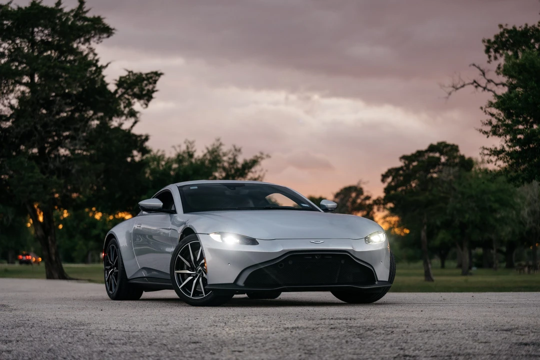 2019 Aston Martin V8 Vantage (2019+) - Image 11 of 31