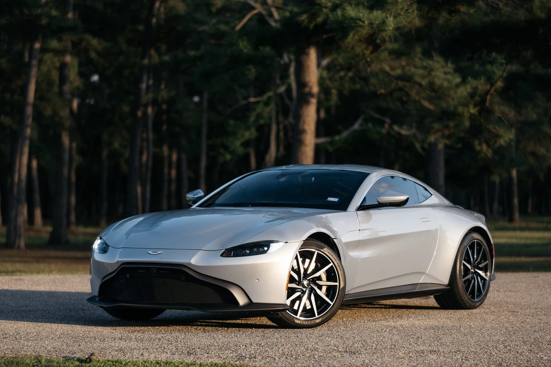 2019 Aston Martin V8 Vantage (2019+) - Image 6 of 31