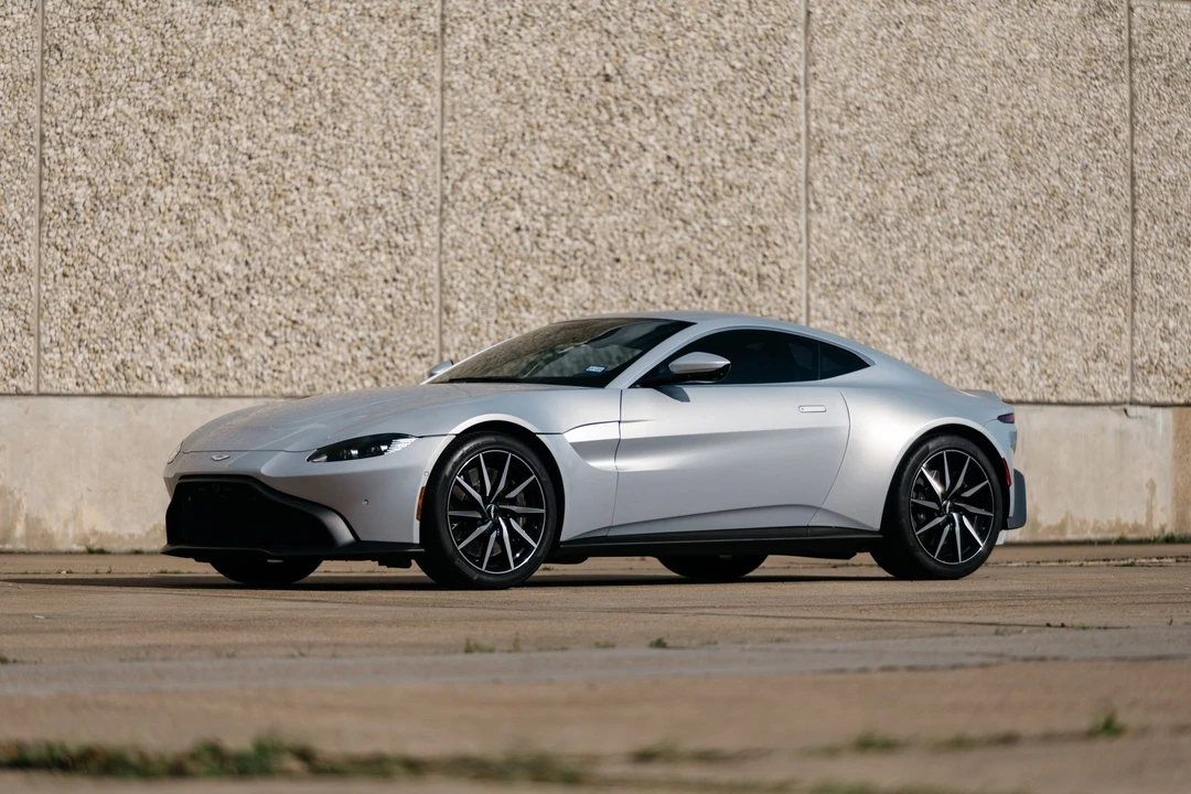 2019 Aston Martin V8 Vantage (2019+) - Image 23 of 31