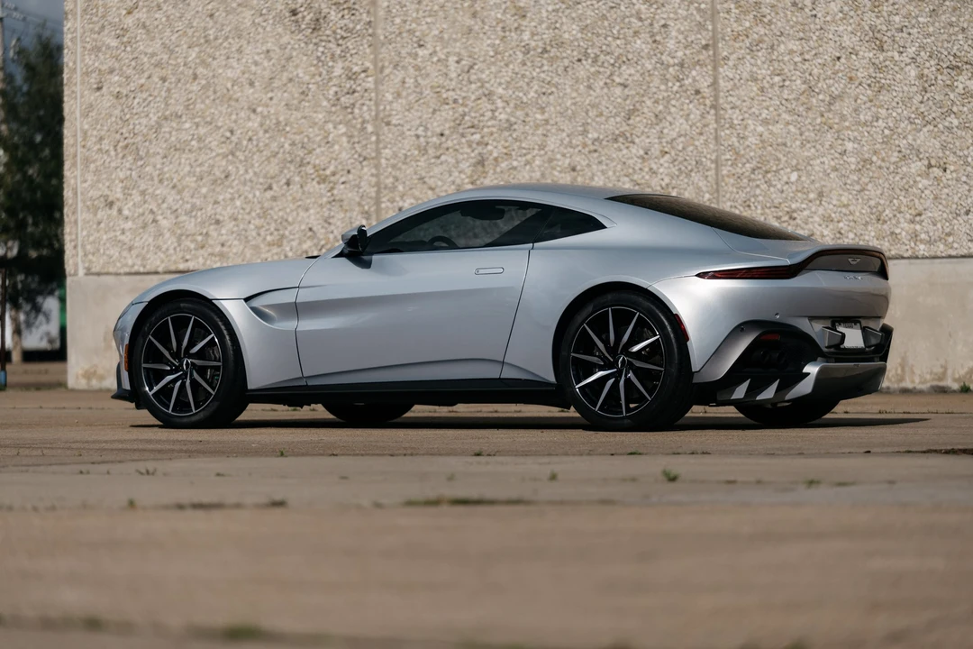 2019 Aston Martin V8 Vantage (2019+) - Image 28 of 31