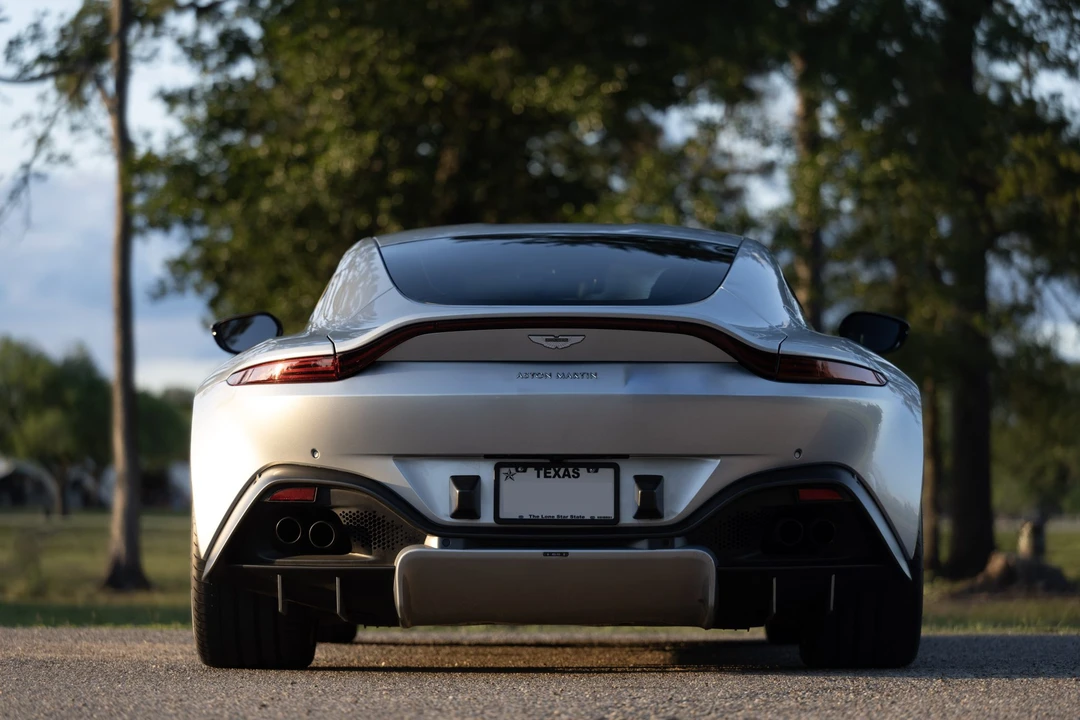 2019 Aston Martin V8 Vantage (2019+) - Image 19 of 31