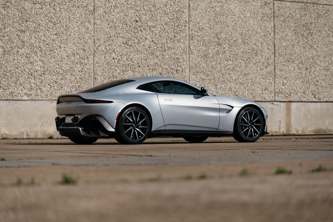 2019 Aston Martin V8 Vantage (2019+) - Image 27 of 31