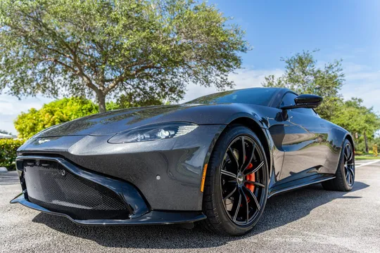 2019 Aston Martin V8 Vantage (2019+) - Image 3 of 31