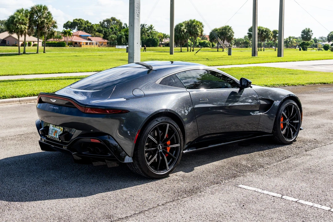 2019 Aston Martin V8 Vantage (2019+) - Image 8 of 31