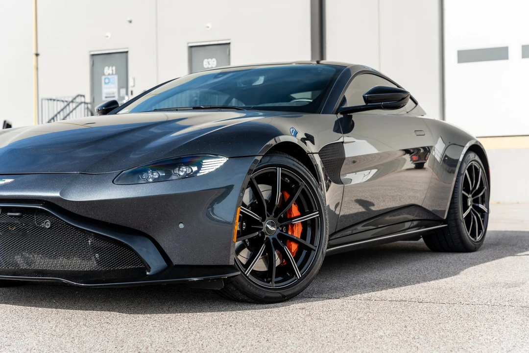 2019 Aston Martin V8 Vantage (2019+) - Image 17 of 31