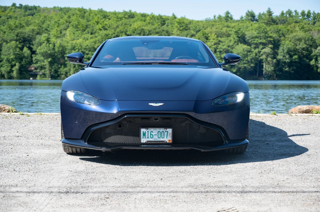 2019 Aston Martin V8 Vantage (2019+) - Image 2 of 31