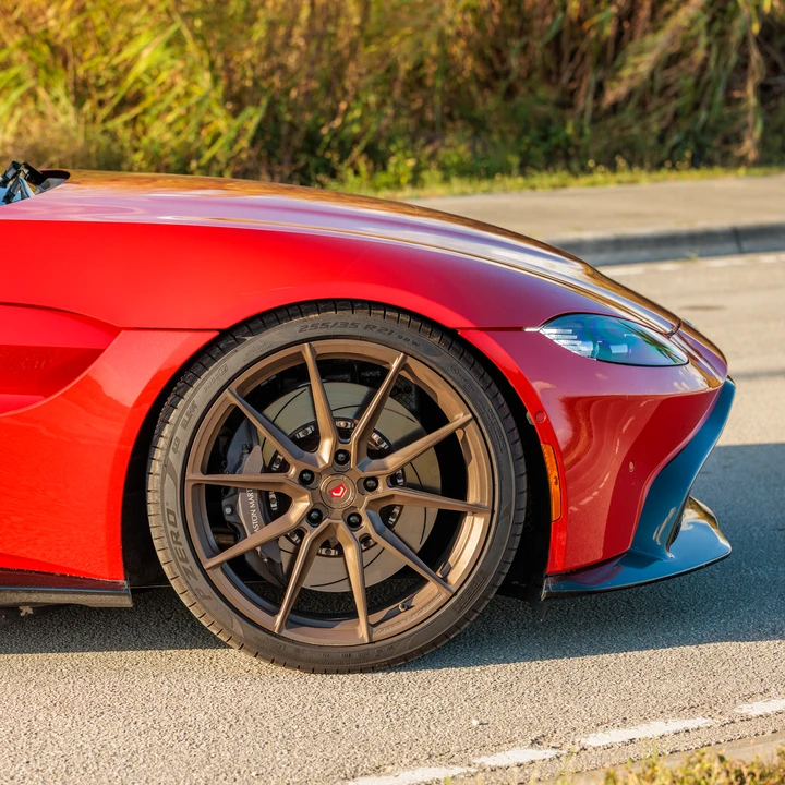 2019 Aston Martin V8 Vantage (2019+) - Image 24 of 31