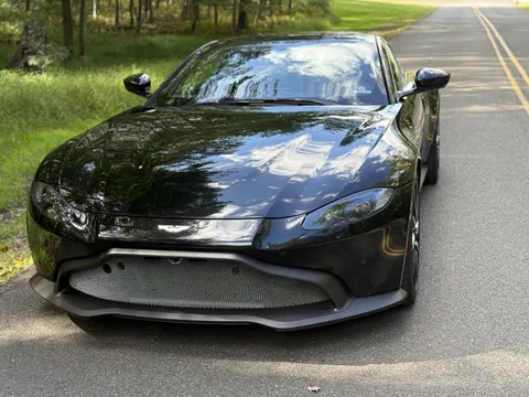 2019 Aston Martin V8 Vantage (2019+) - Image 2 of 31