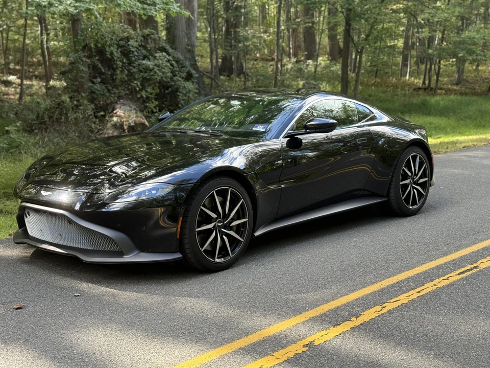 2019 Aston Martin V8 Vantage (2019+) - Image 4 of 31