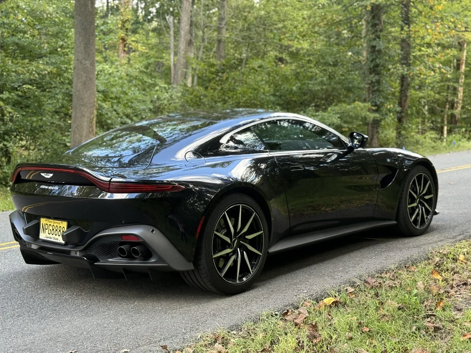 2019 Aston Martin V8 Vantage (2019+) - Image 15 of 31