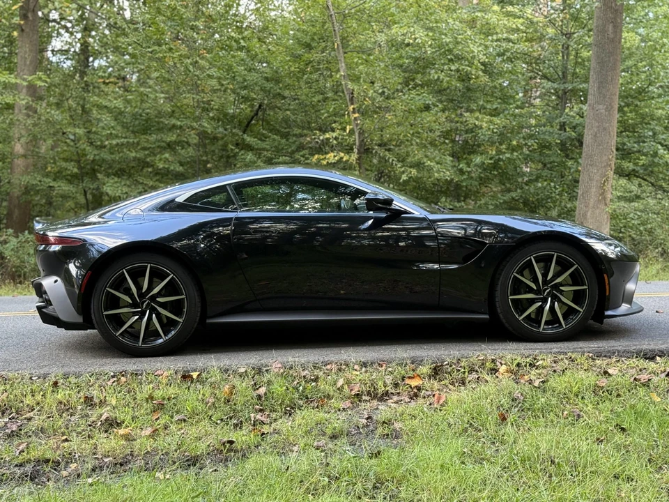 2019 Aston Martin V8 Vantage (2019+) - Image 18 of 31