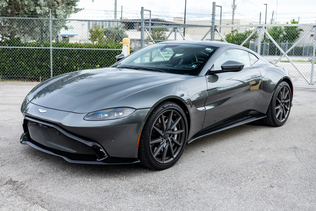 2019 Aston Martin V8 Vantage (2019+) - Image 2 of 31