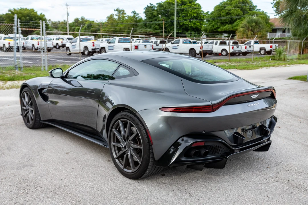 2019 Aston Martin V8 Vantage (2019+) - Image 4 of 31