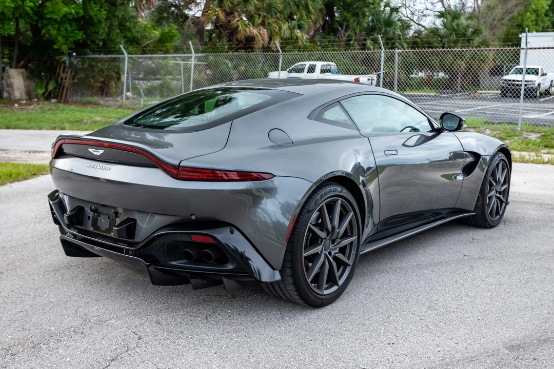 2019 Aston Martin V8 Vantage (2019+) - Image 6 of 31