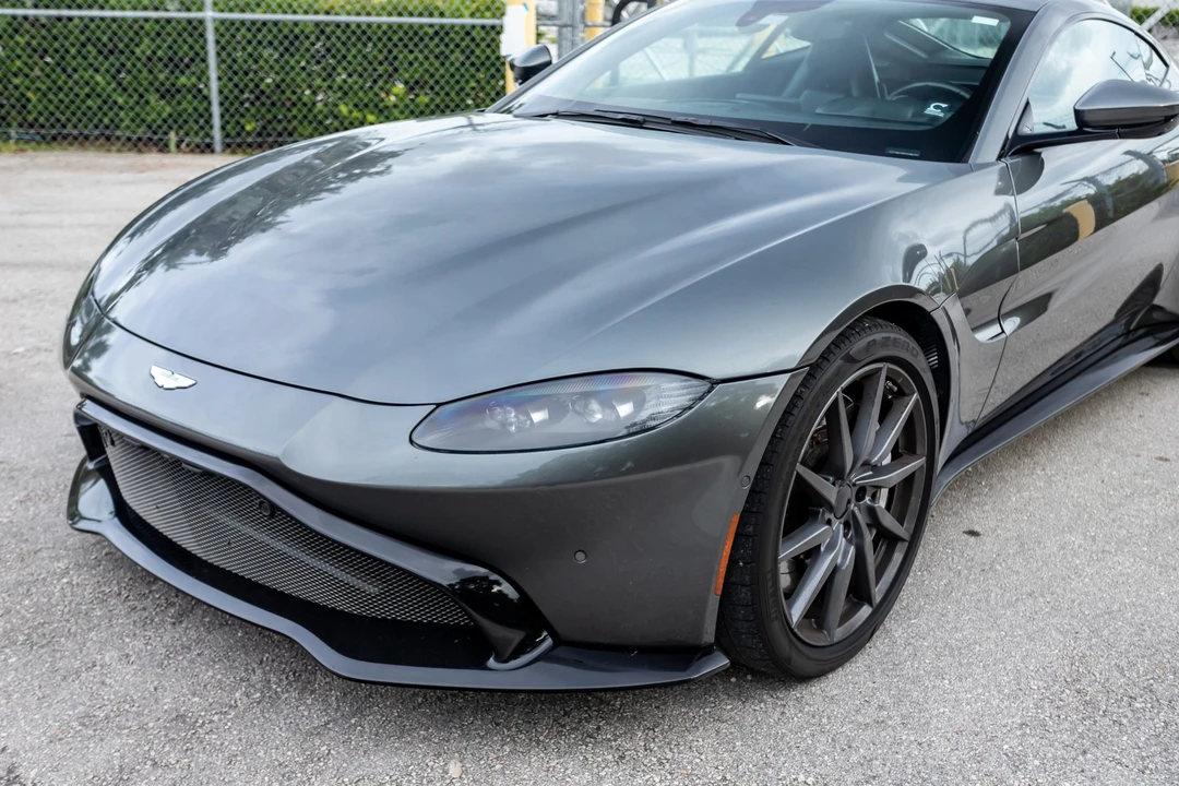 2019 Aston Martin V8 Vantage (2019+) - Image 12 of 31