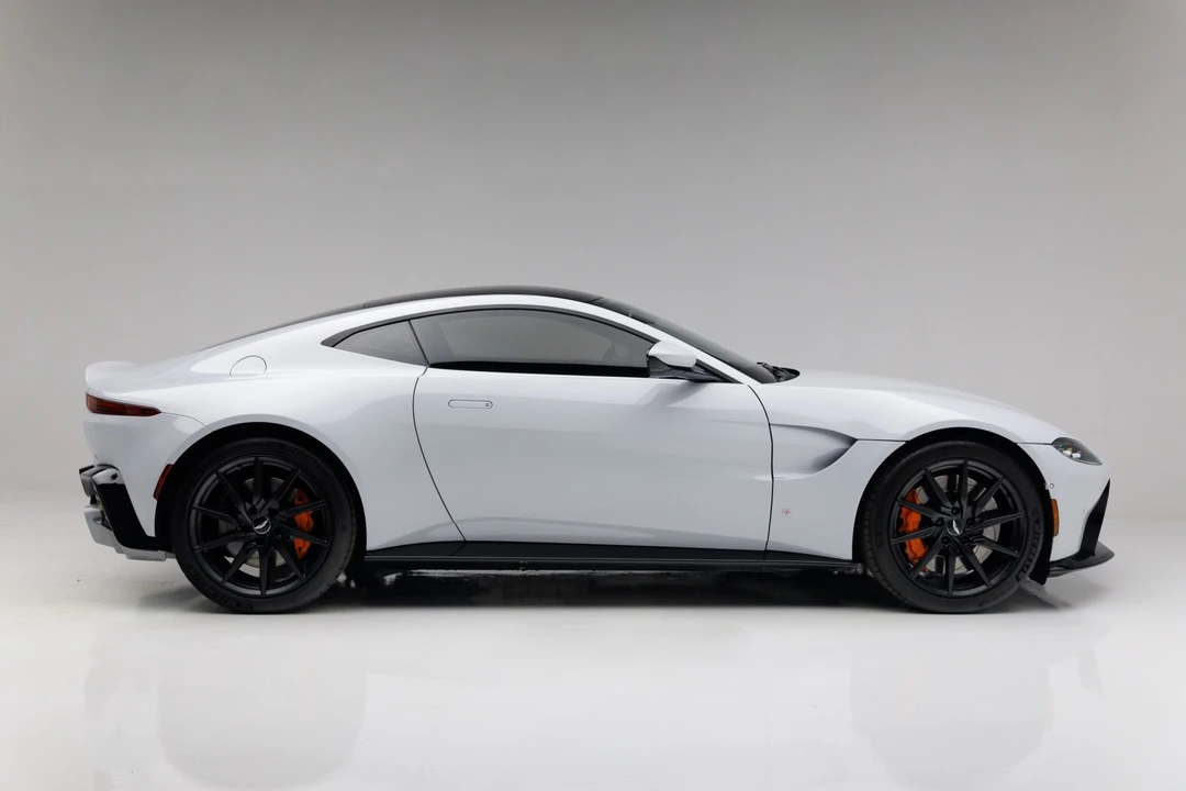 2019 Aston Martin V8 Vantage (2019+) - Image 10 of 31