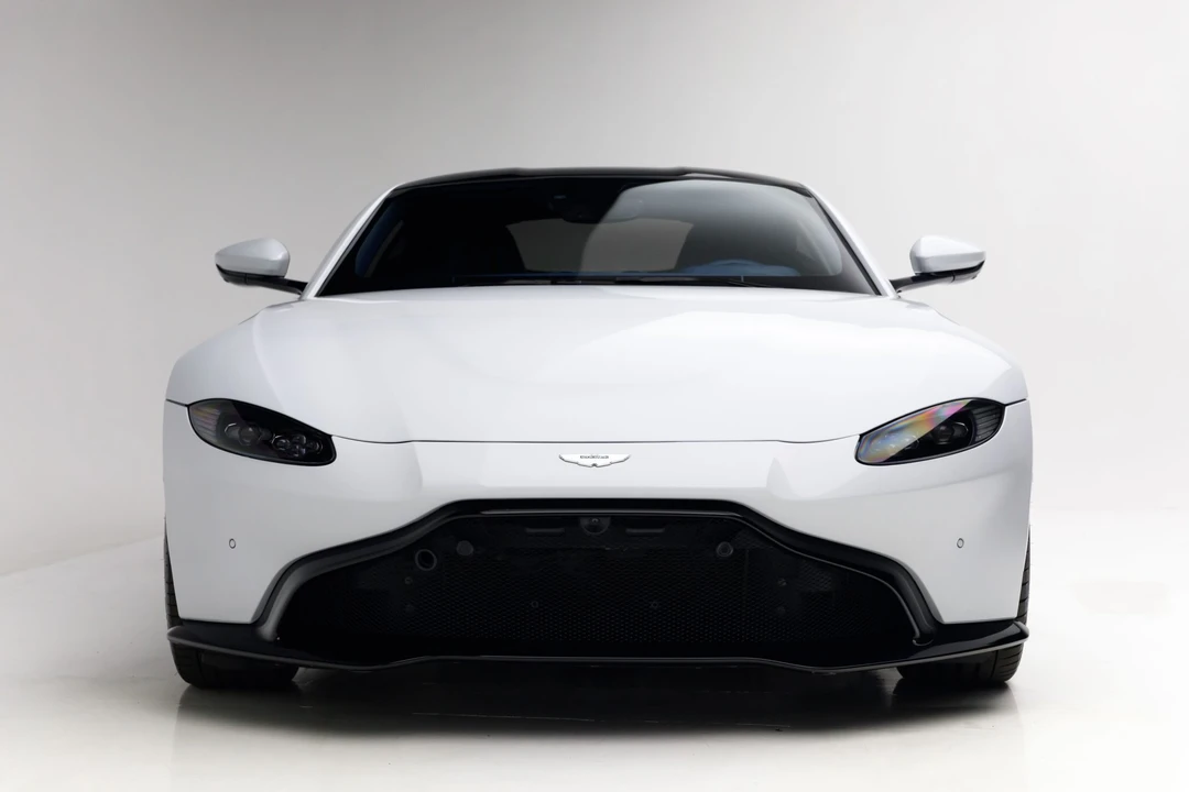 2019 Aston Martin V8 Vantage (2019+) - Image 11 of 31
