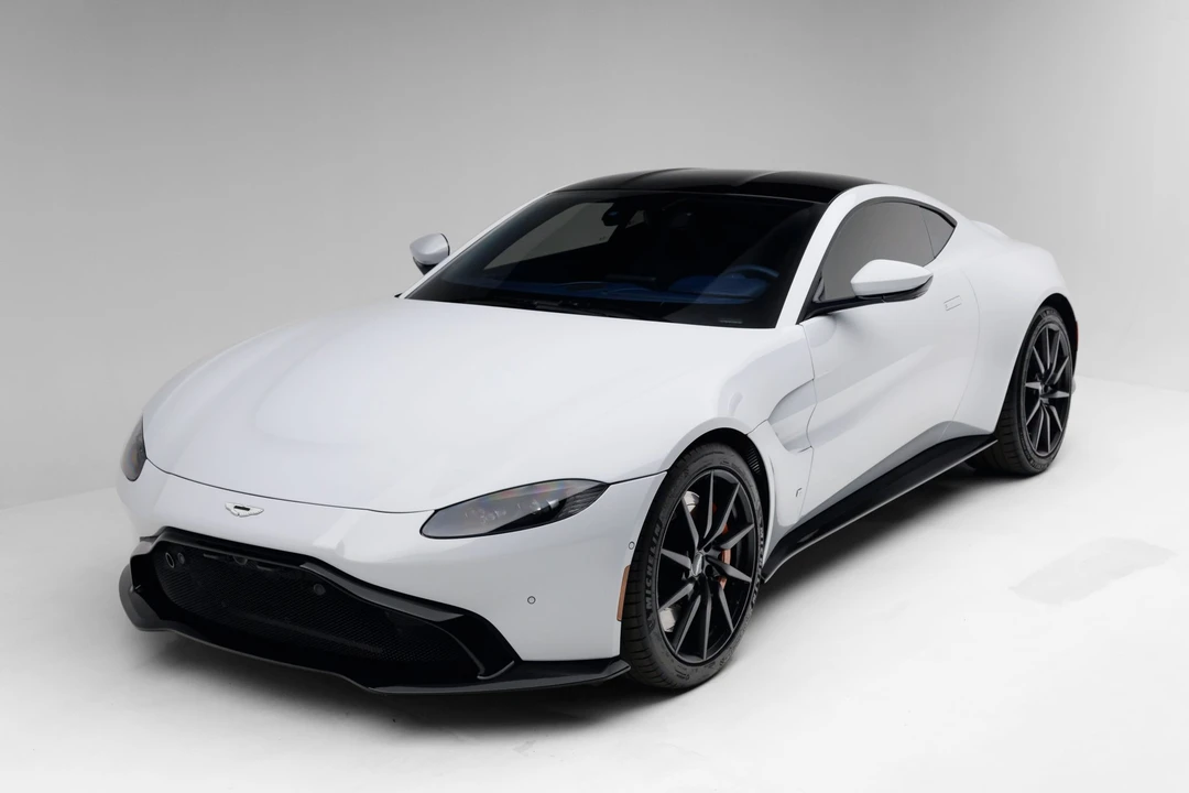 2019 Aston Martin V8 Vantage (2019+) - Image 3 of 31