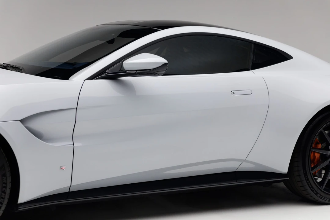 2019 Aston Martin V8 Vantage (2019+) - Image 17 of 31