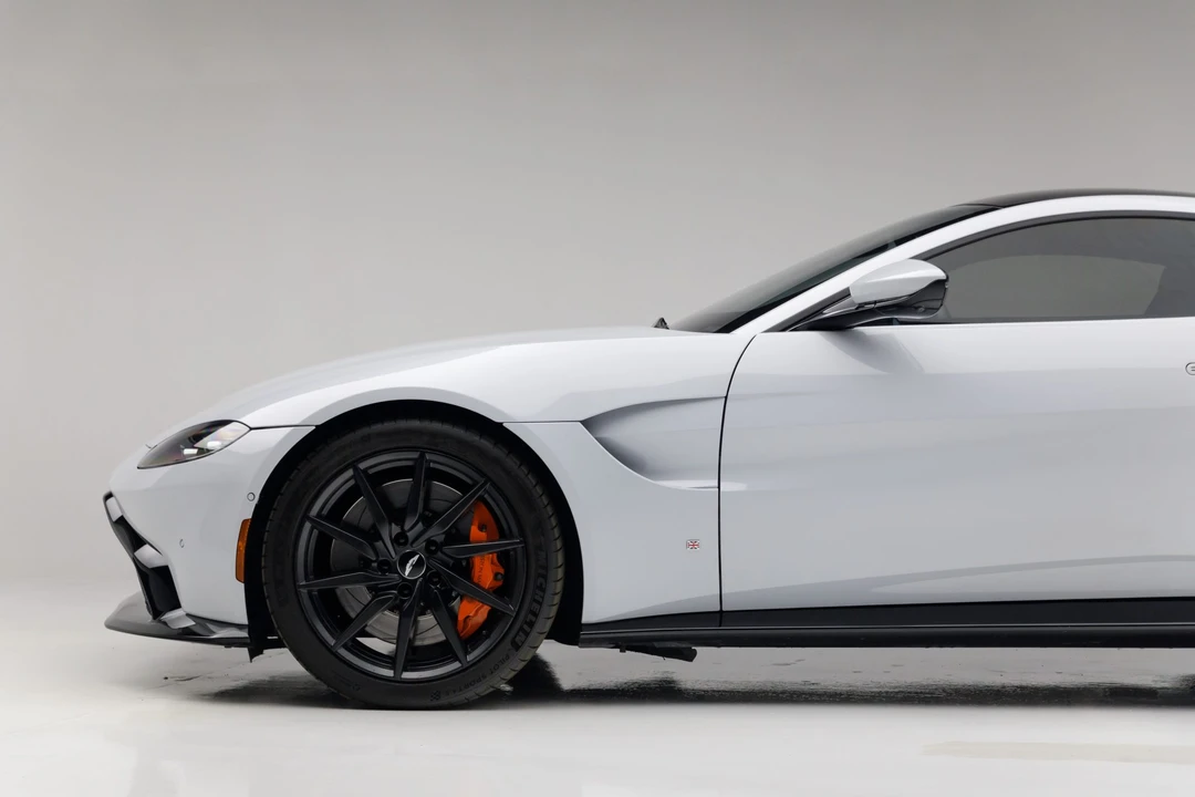 2019 Aston Martin V8 Vantage (2019+) - Image 12 of 31