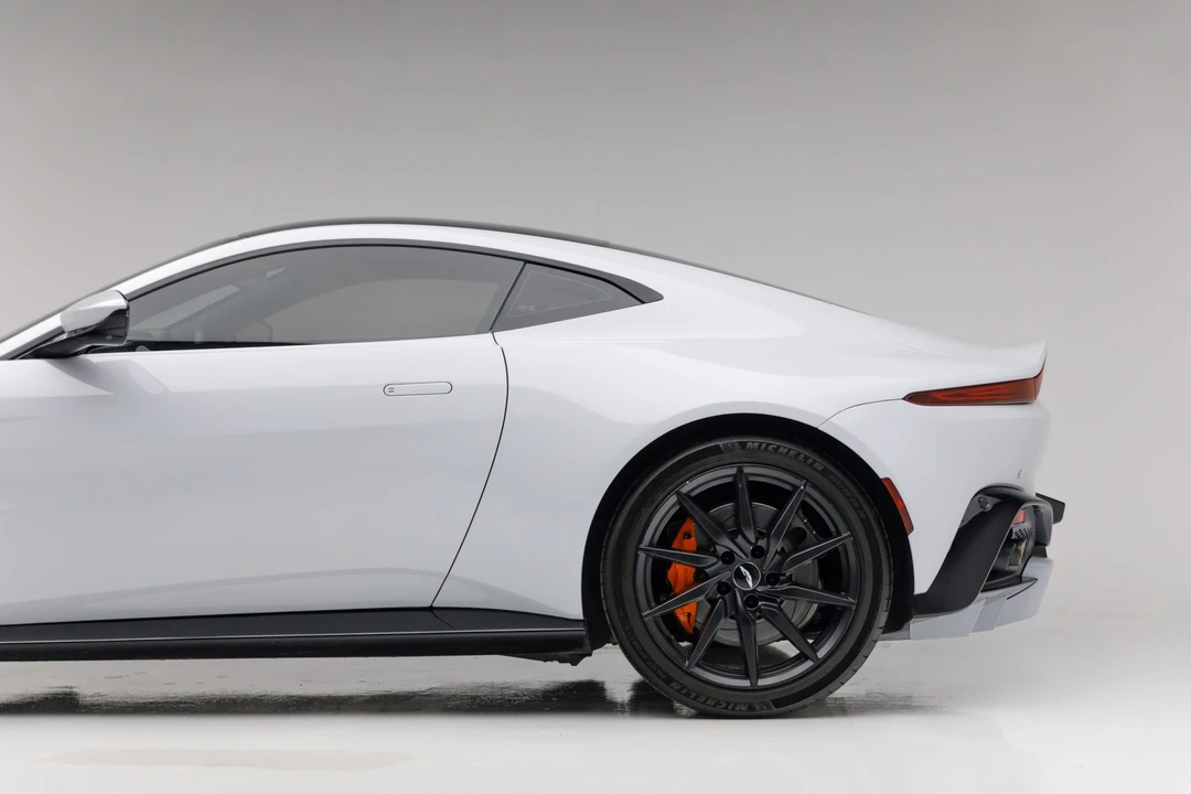 2019 Aston Martin V8 Vantage (2019+) - Image 13 of 31