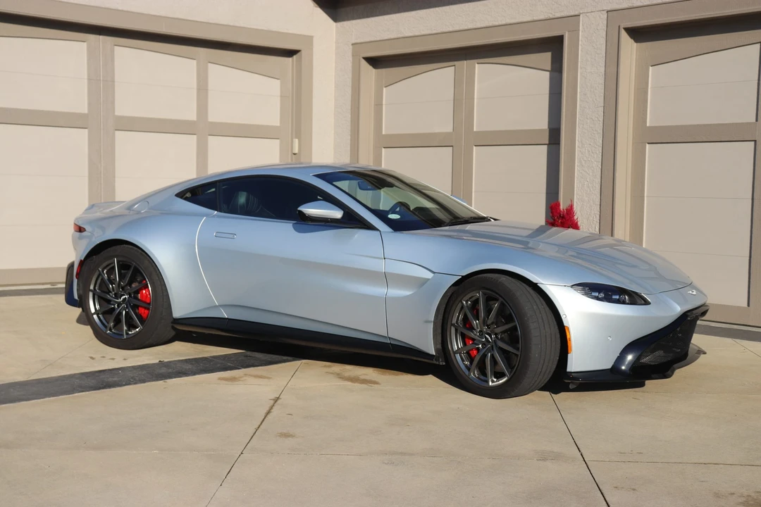 2019 Aston Martin V8 Vantage (2019+) - Image 22 of 31