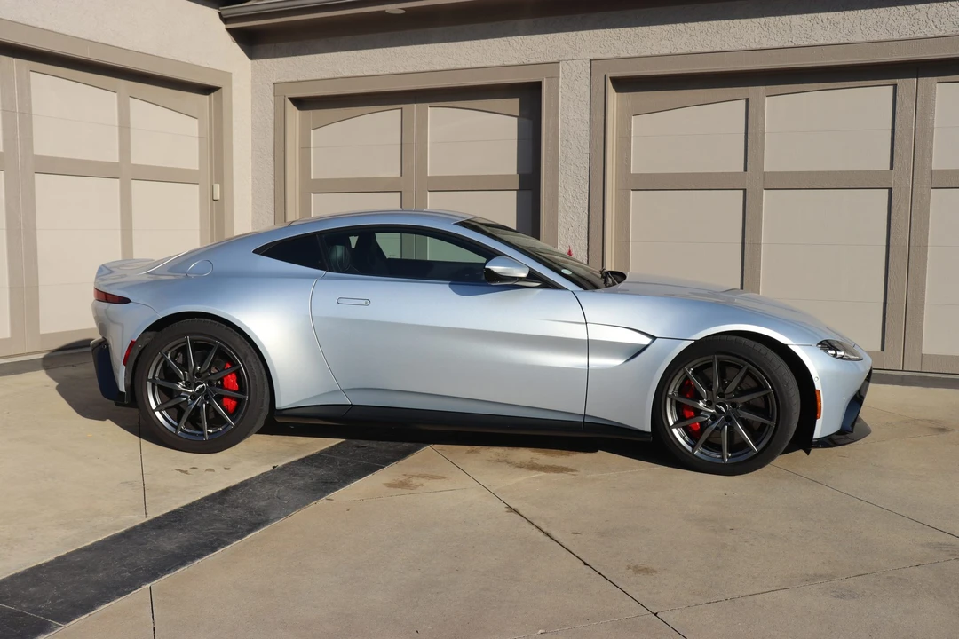 2019 Aston Martin V8 Vantage (2019+) - Image 23 of 31