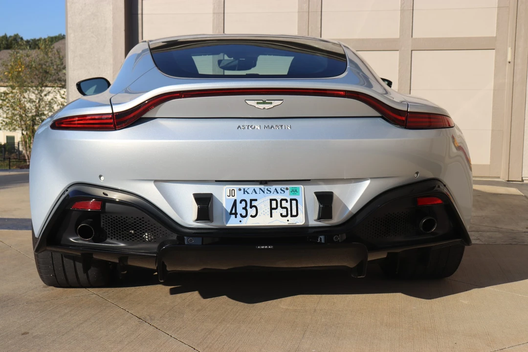 2019 Aston Martin V8 Vantage (2019+) - Image 26 of 31