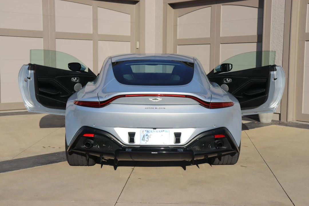 2019 Aston Martin V8 Vantage (2019+) - Image 25 of 31