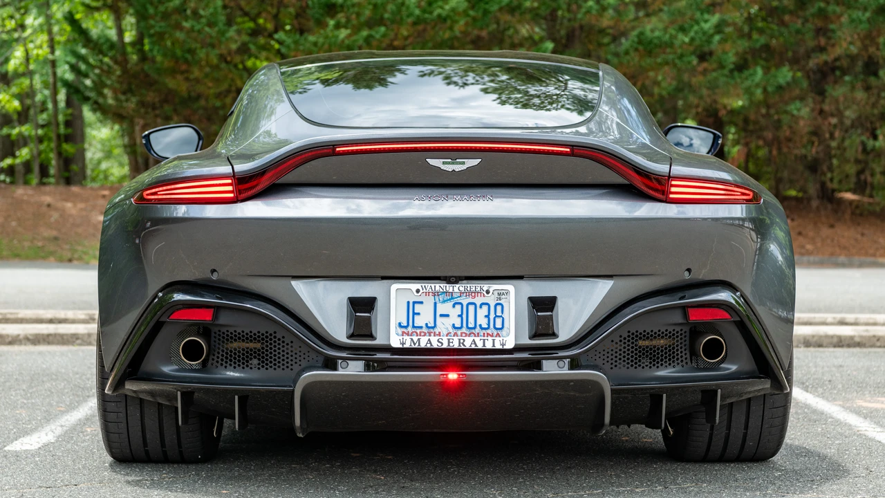 2019 Aston Martin V8 Vantage (2019+) - Image 13 of 31
