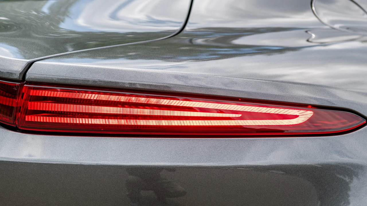 2019 Aston Martin V8 Vantage (2019+) - Image 15 of 31